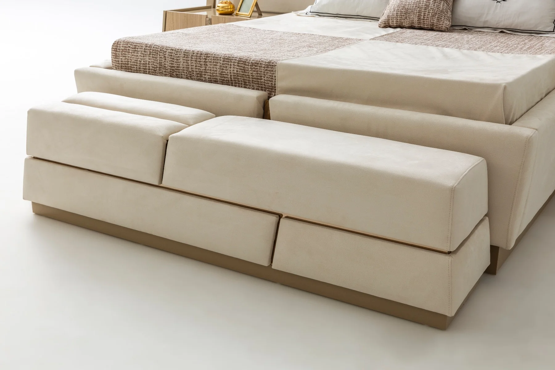 7-Piece Luxor Luxury Bedroom Set - Image 8