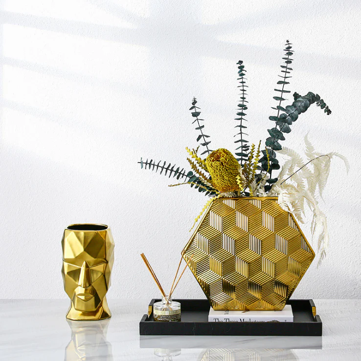 Golden Face Vase - Image 4